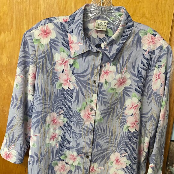 Blouse - Picture 1 of 4